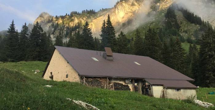Alpage de La Porsogne, hébergement des bénévoles au Vanil Noir