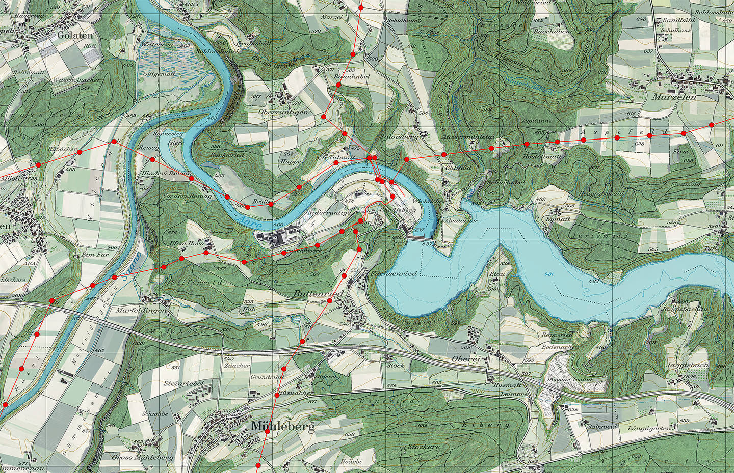 Kartenausschnitt Mühleberg – die Strommasten sind als rote Punkte eingezeichnet, die Linien der Stromleitungen zeigen eine spinnennetzartige Figur. Quelle: Bundesamt für Landestopografie, Swissgrid